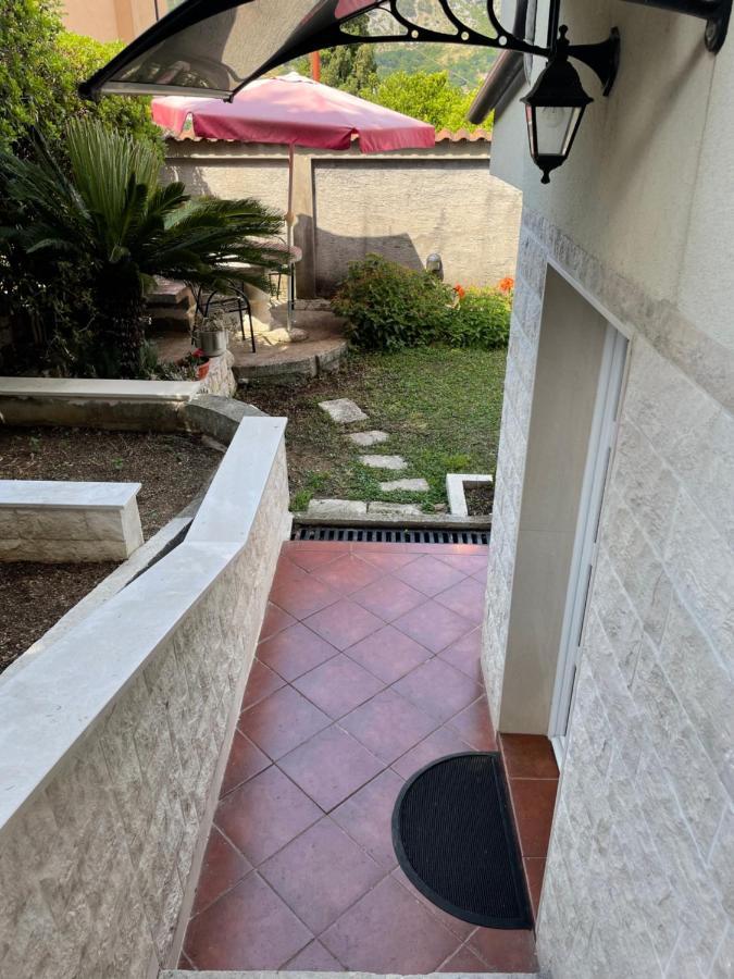 Apartment Garden Kotor Exterior photo